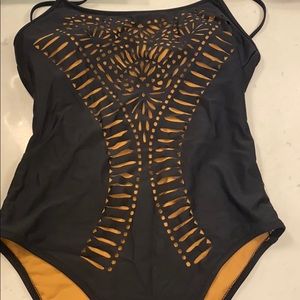 One piece swimsuit new with tag